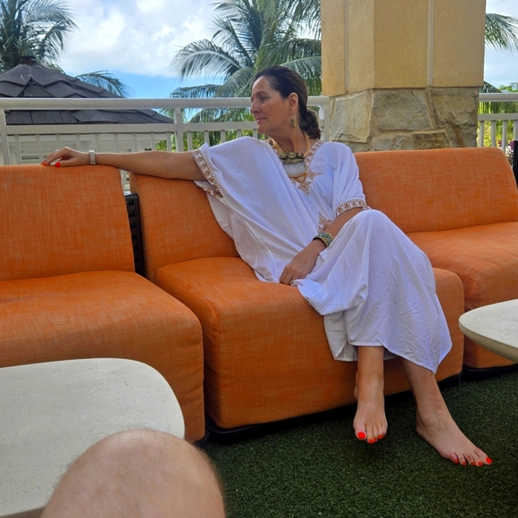 Meet your Posher, Rebecca - Picture 1 of 1